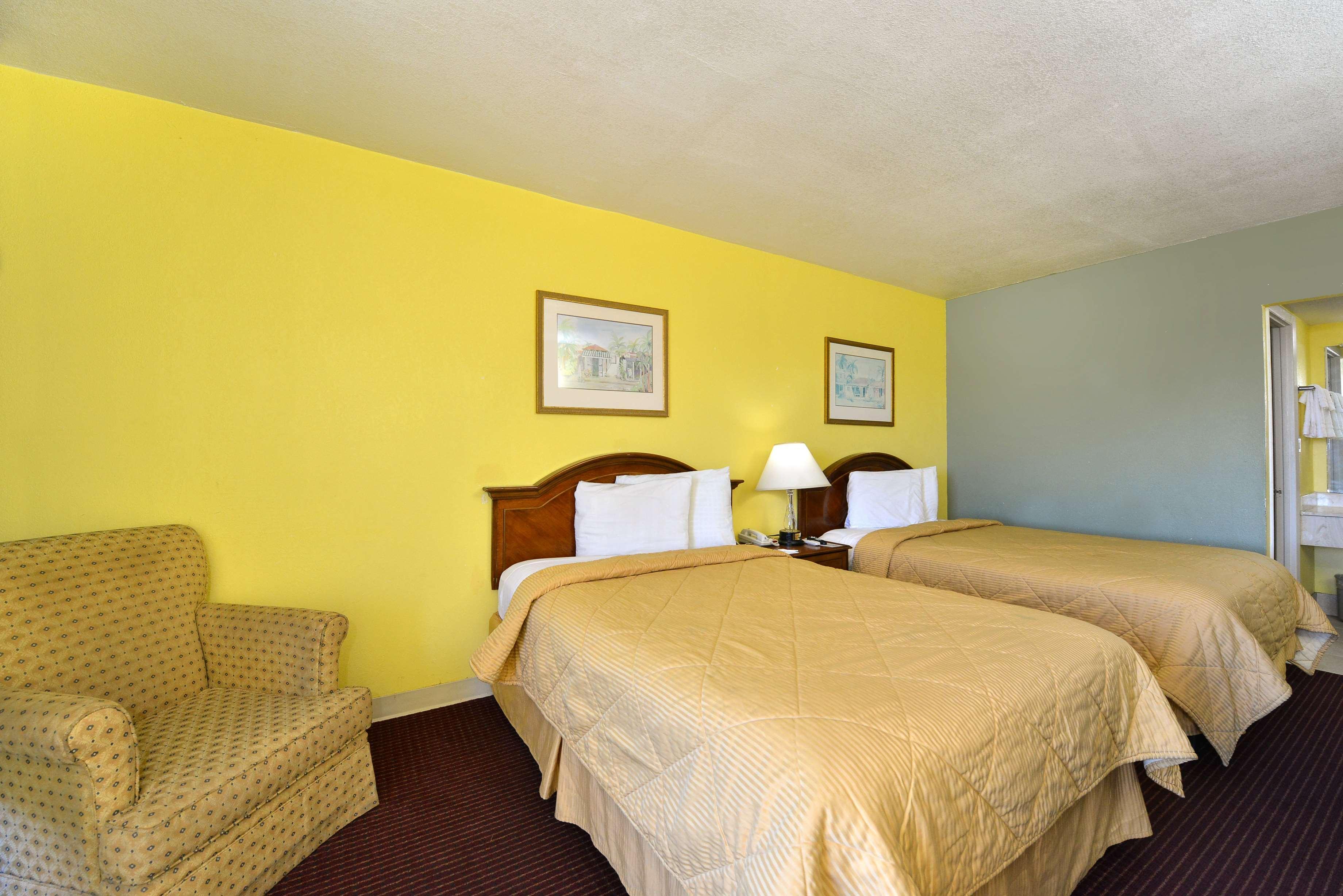 Americas Best Value Inn Cocoa/Port Canaveral Екстериор снимка