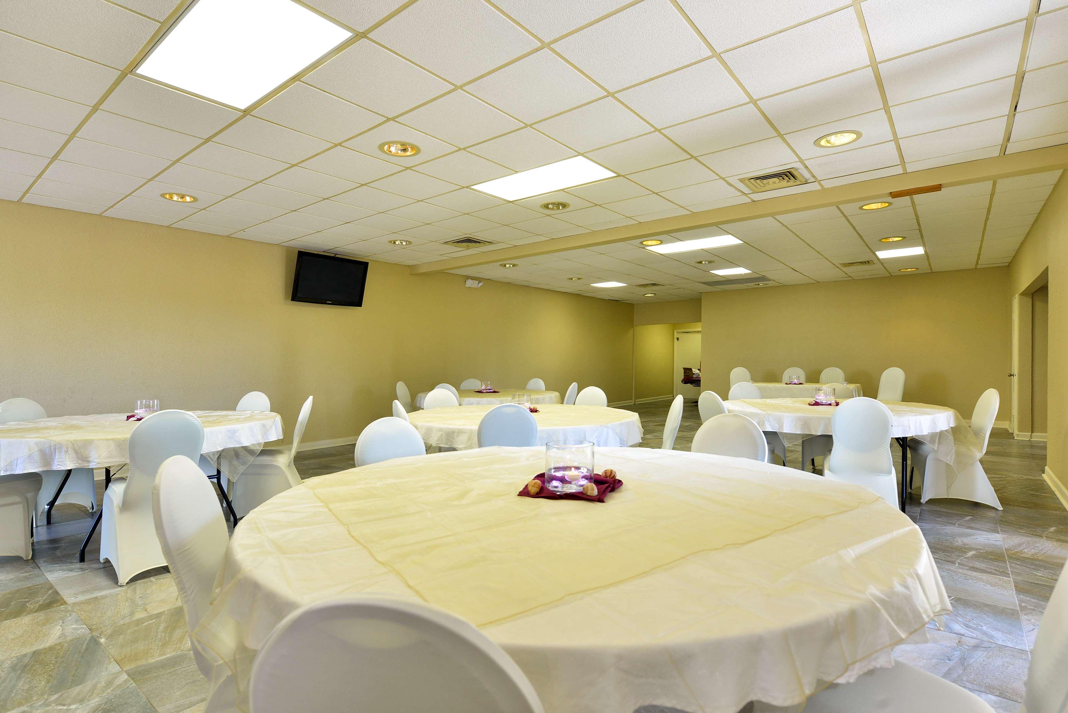 Americas Best Value Inn Cocoa/Port Canaveral Екстериор снимка